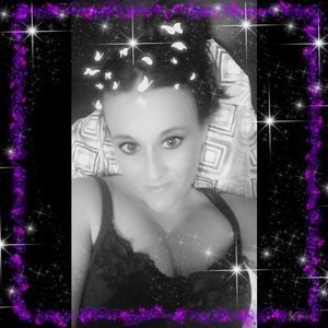 Meet your Posher, Karissa